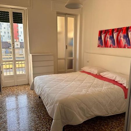 Kibilu - Via Lomellina Mm Argonne - Linate Airport Leilighet Milano Eksteriør bilde